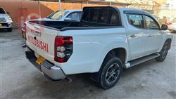 میتسوبیشی L200